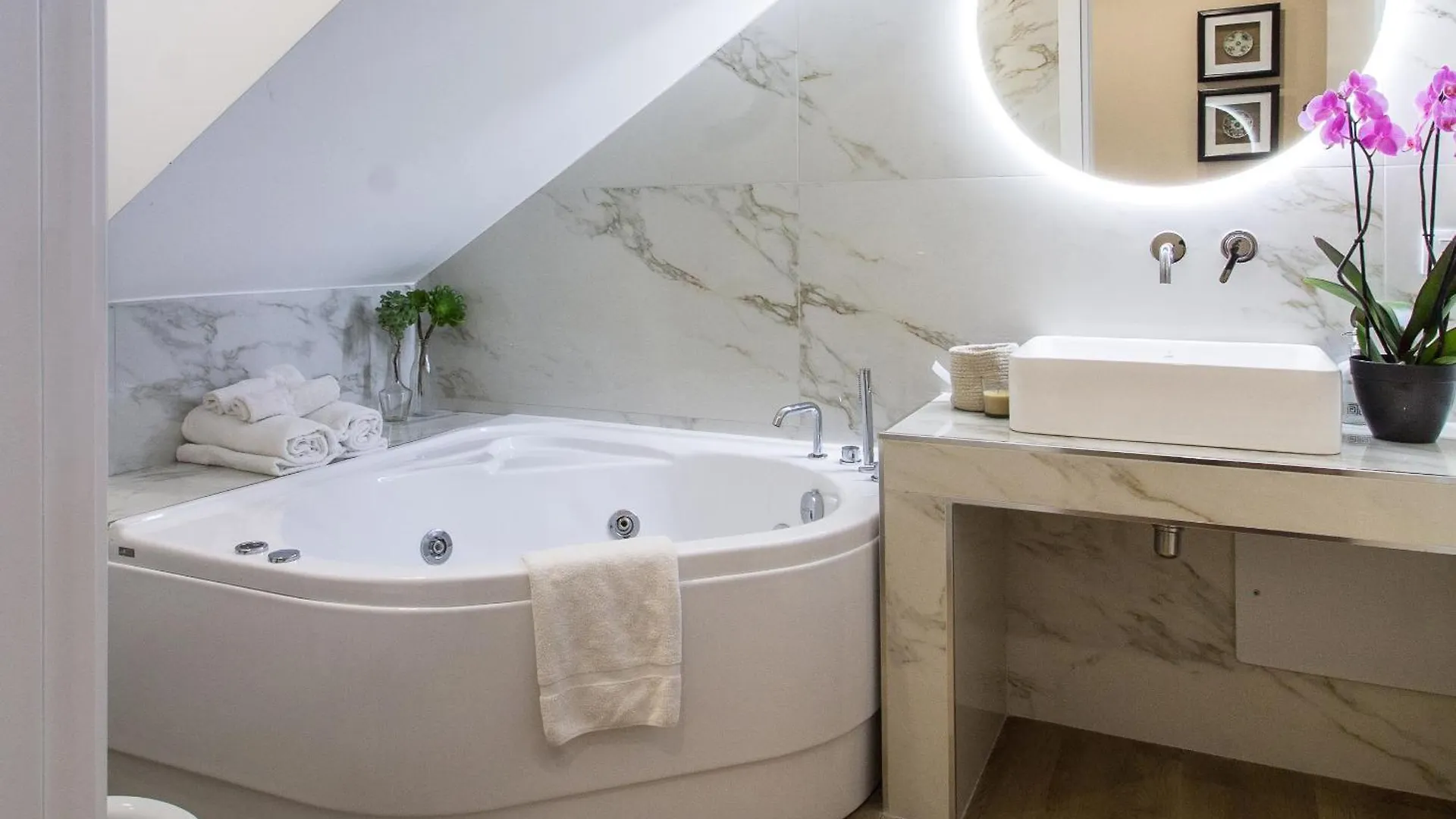 Archimedes Suites By Receptio Catania Apartman